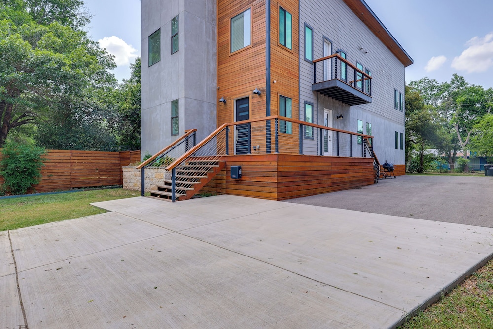 2 Mi to Dtwn San Marcos: Spacious Home w/ Yard!