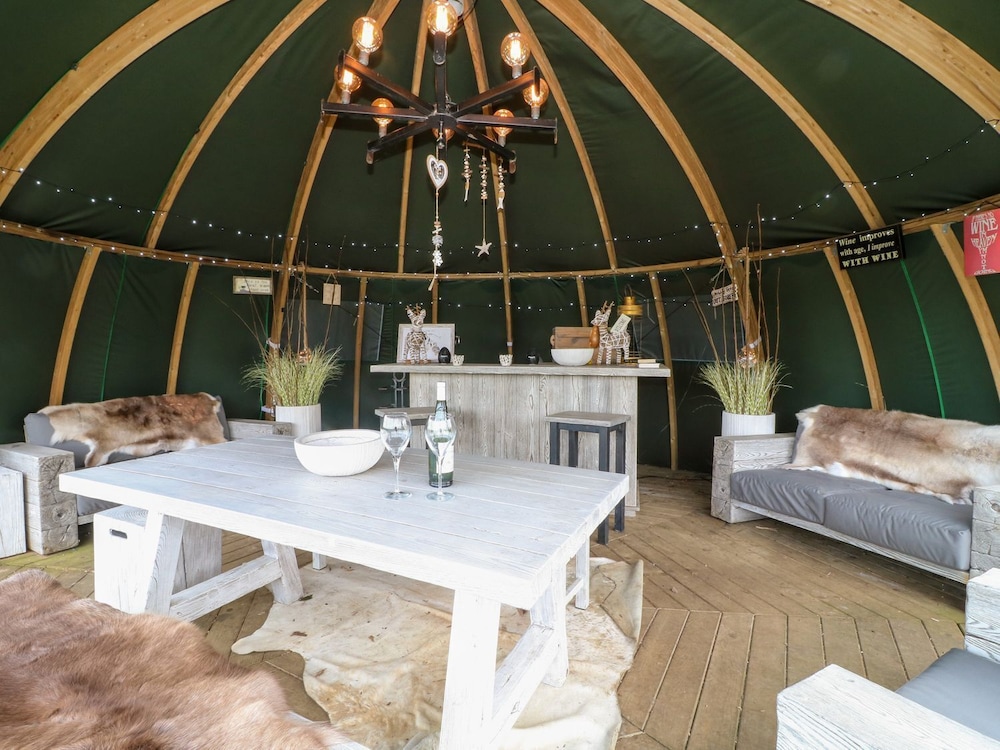 Herbie's Shepherds Hut at Shepherds Lodge