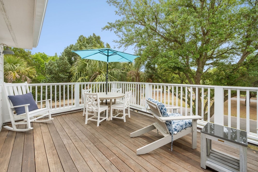 Hellenic Haven 6 Bedroom Home
