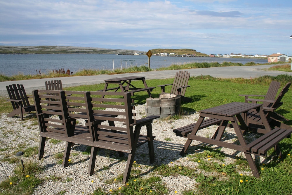 Burnt Cape Cabins