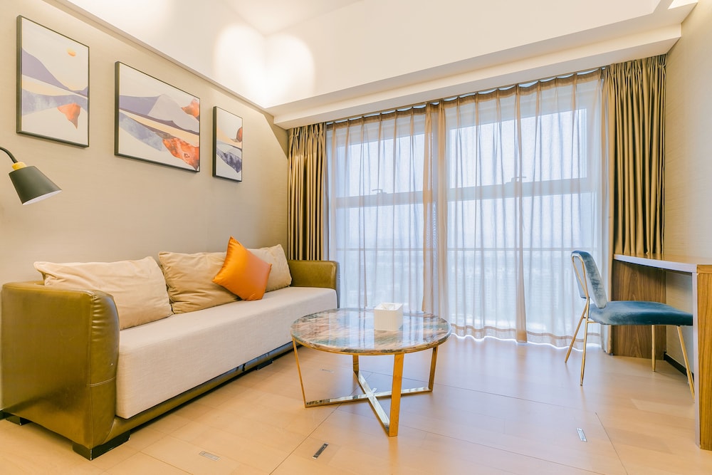 Xizhengjia Apartment Hotel (Guangzhou Financial City Keyun Road subway station store)