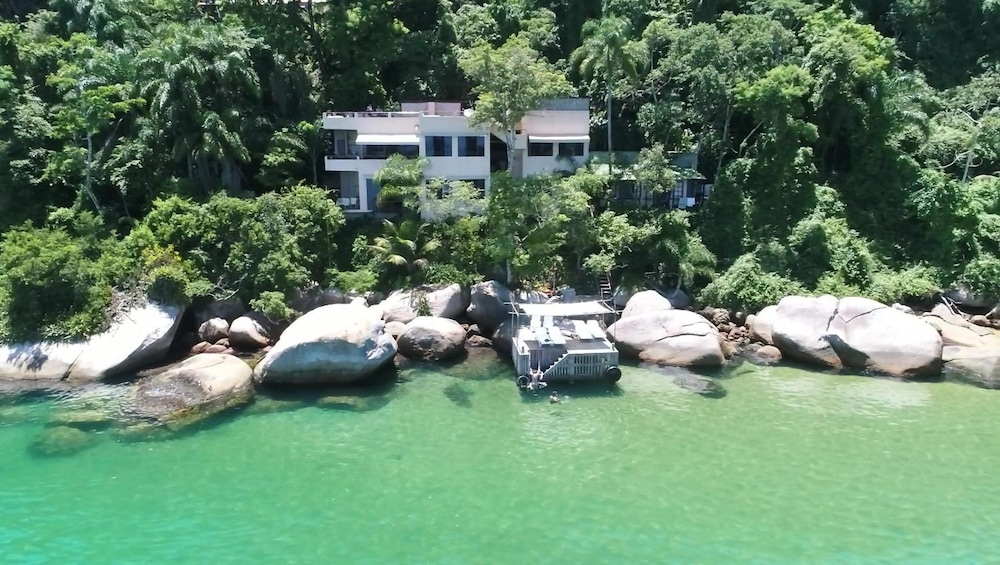 Vila Pedra Mar
