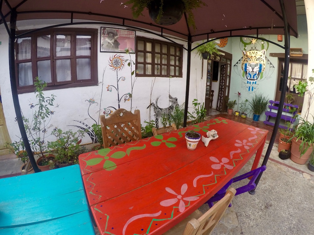 Deja Vu Hostel