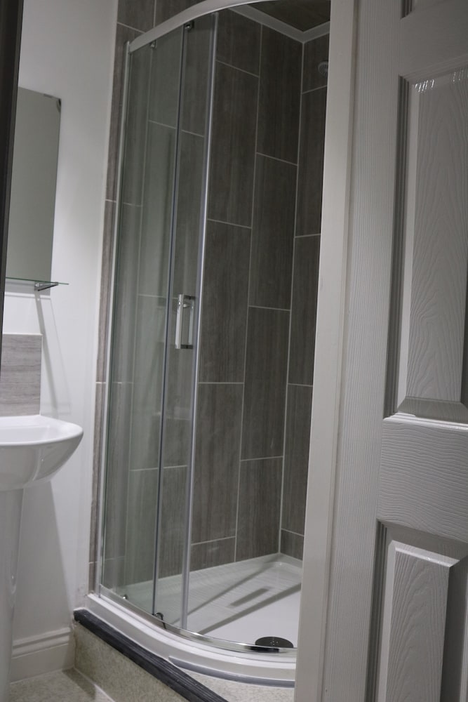 Salford Vacations - Imperial Salford Hotel - Property Image 37