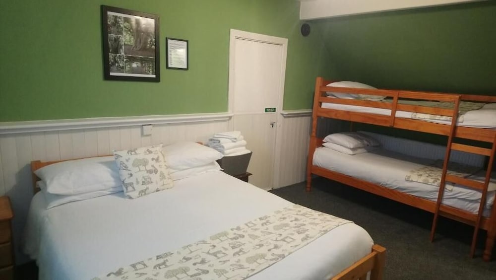 Meadows Way Guest House