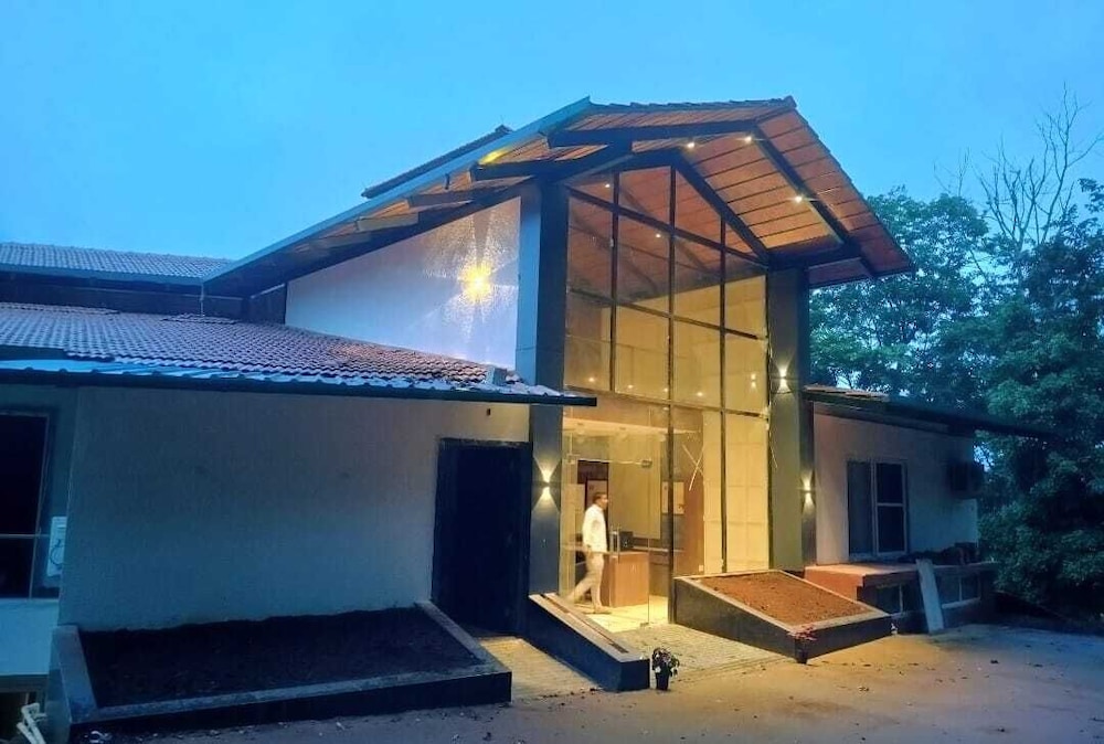 Lords Riverside Resort Muduba - A Wellness Nature Retreat