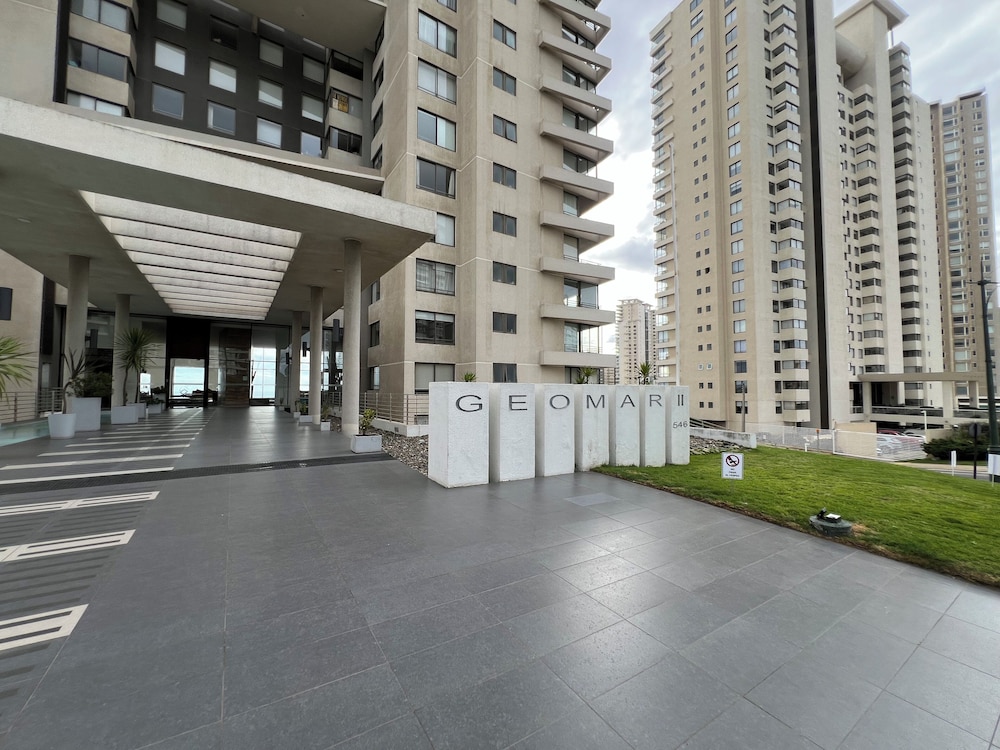 Oceana Suites Geomar II