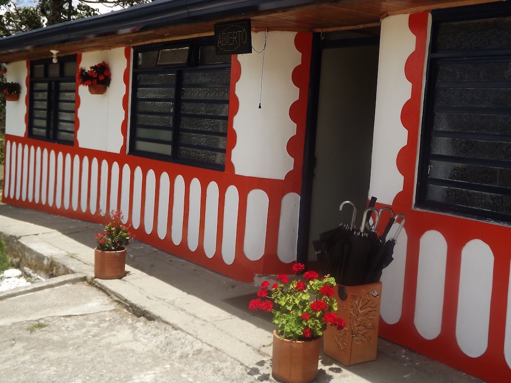 Hostal El Zorzal