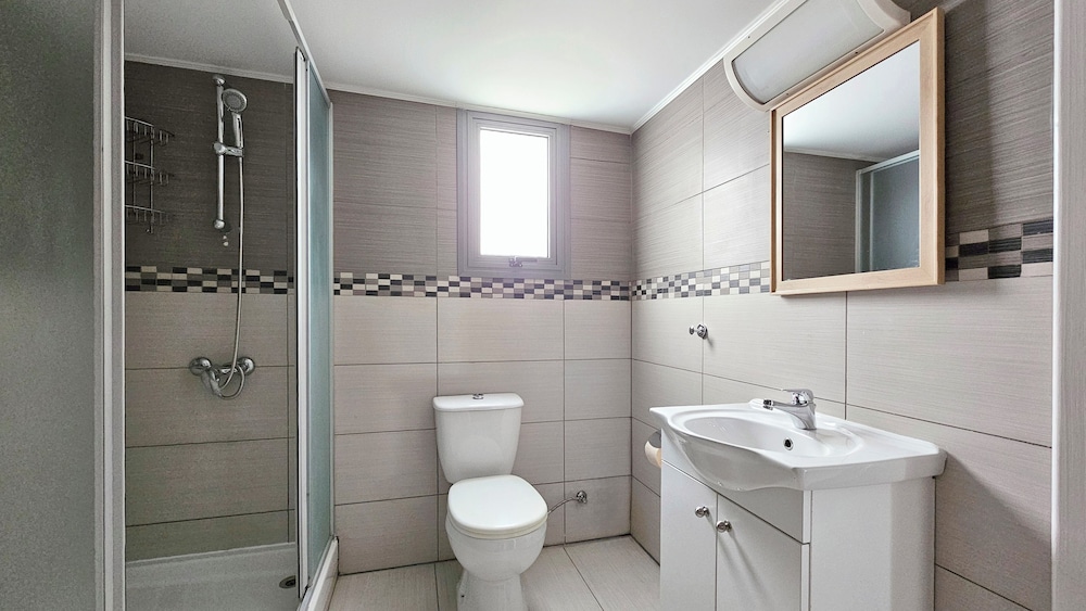 Phaedrus Living Ledras Residences 105
