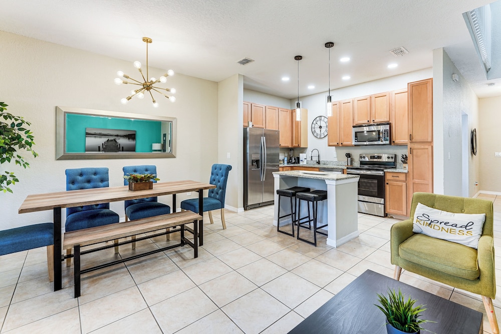 Resort Amenities, Screened Lanai: Kissimmee Escape