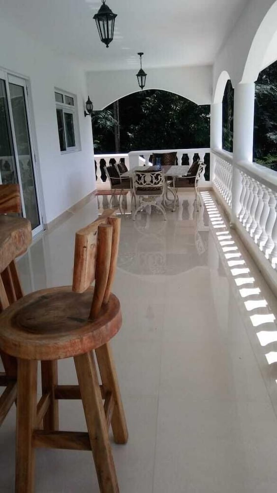 Villa Karibu