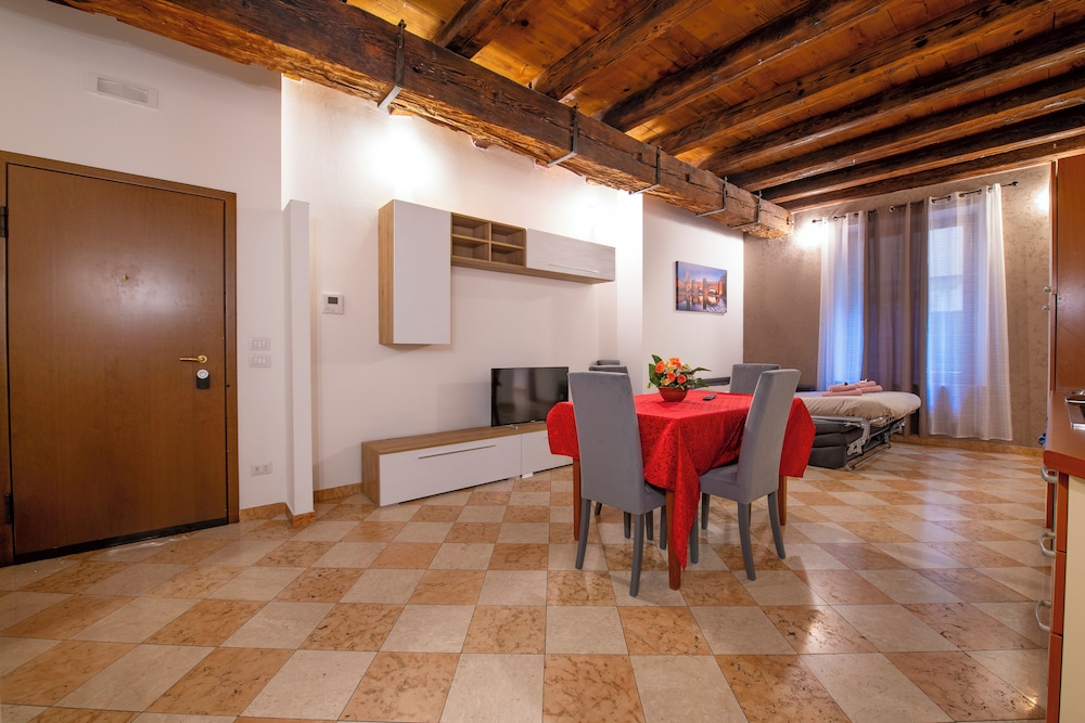 You & Me Corporation Home Verona Centro