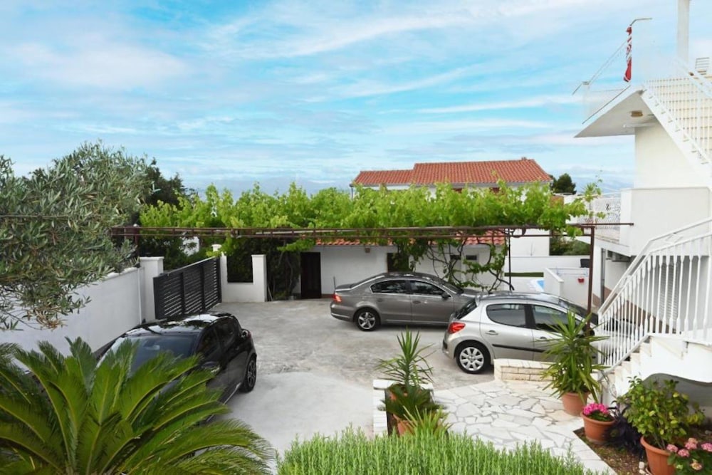 Apartments Mihovilovic