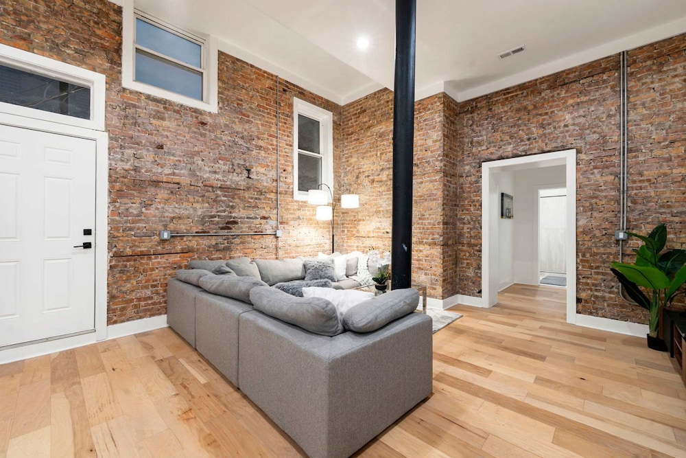 New West Town Listing