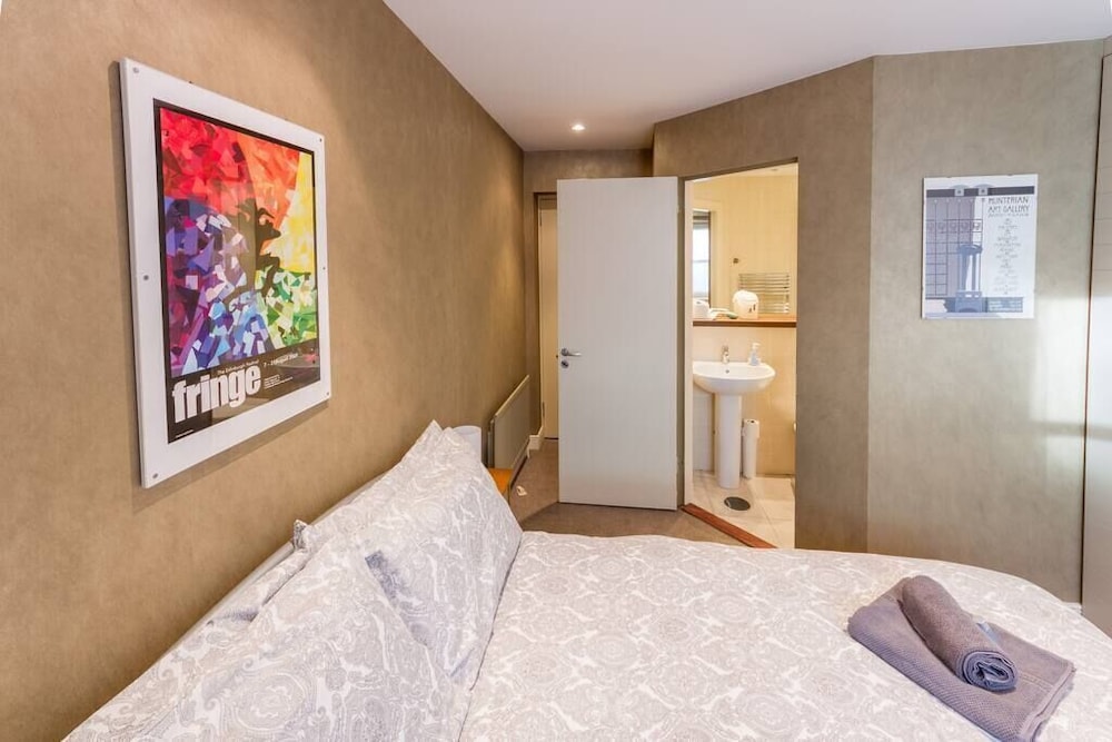 Contemporary Holyrood Apartment view 5