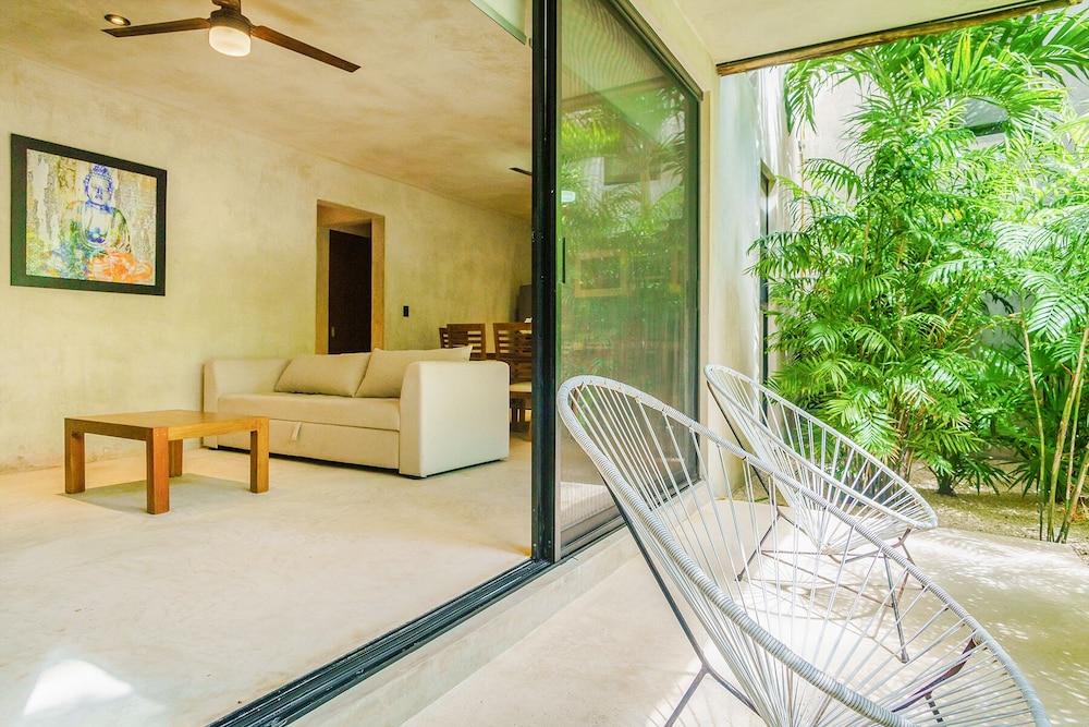 Eco-sustainable Luxury Between Beach Hotspots & Tulum Town by Stella Rentals
