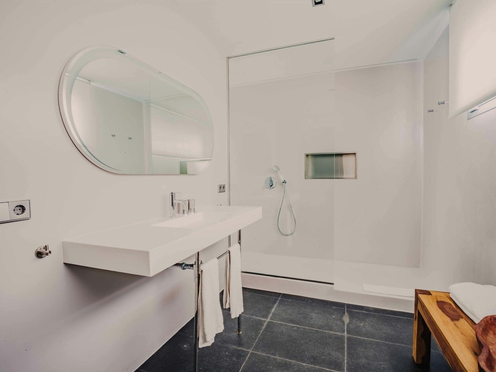 Holiday Home With Whirlpool Bathtub