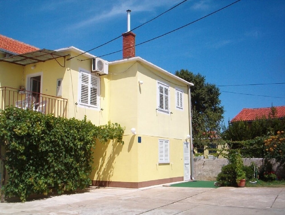 Mir - Family Apartments With Garden Terrace - A1 view 5