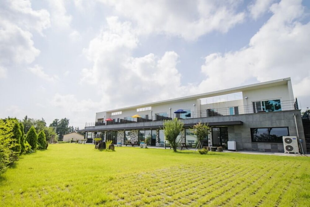 Haeden Ville