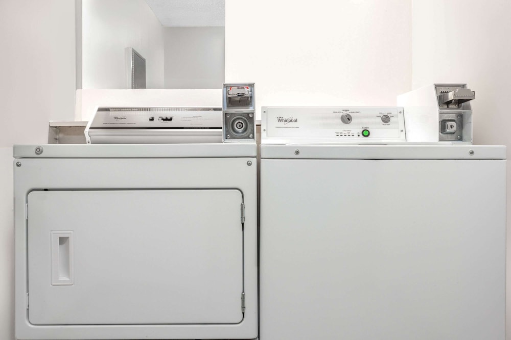 Liberal Vacations - Days Inn by Wyndham Liberal KS - Property Image 12