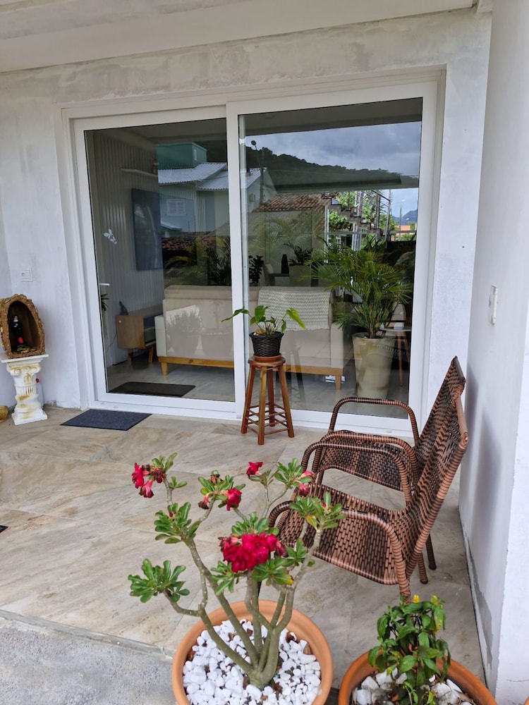 Casa em Condom nio Fechado c Wi-fi a 150m da Praia