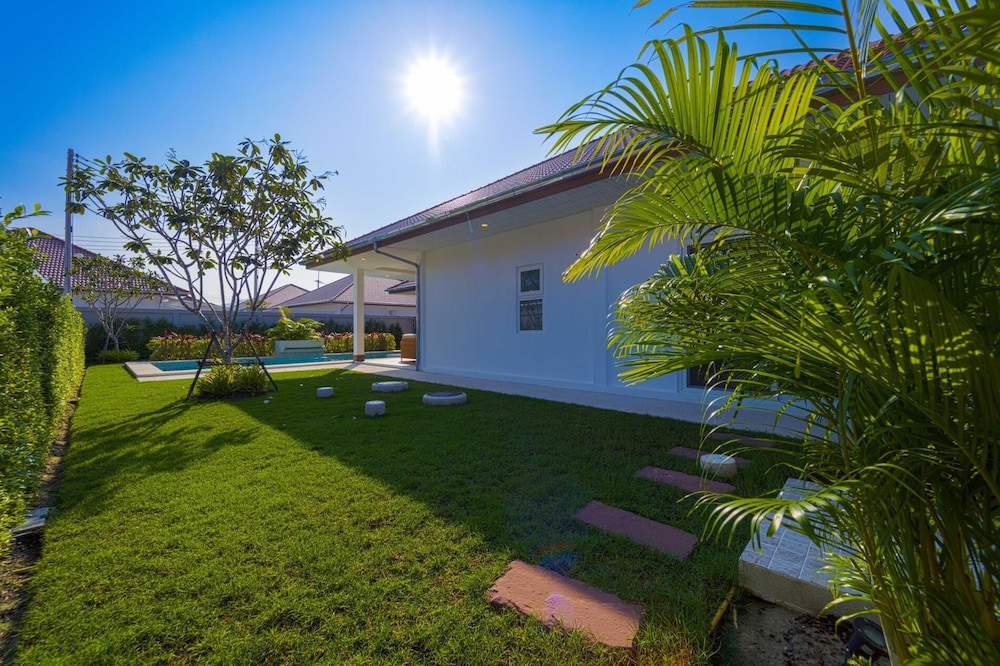Brand-New Modern 3-Bedroom Villa MB20