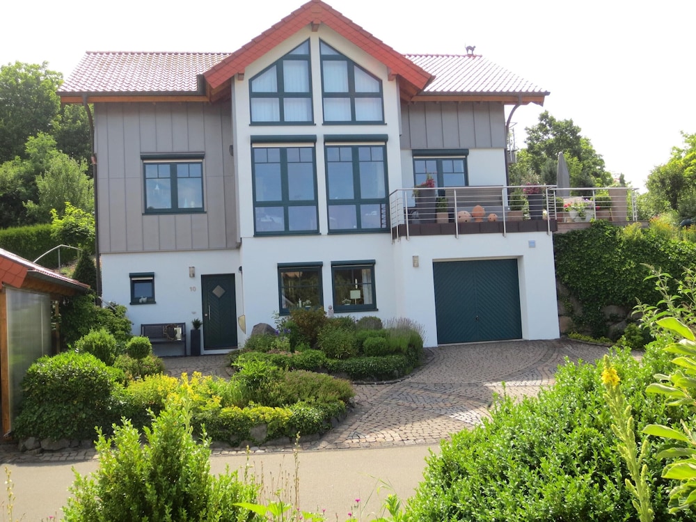 Apartment in Vulkaneifel With Idyllic Garden
