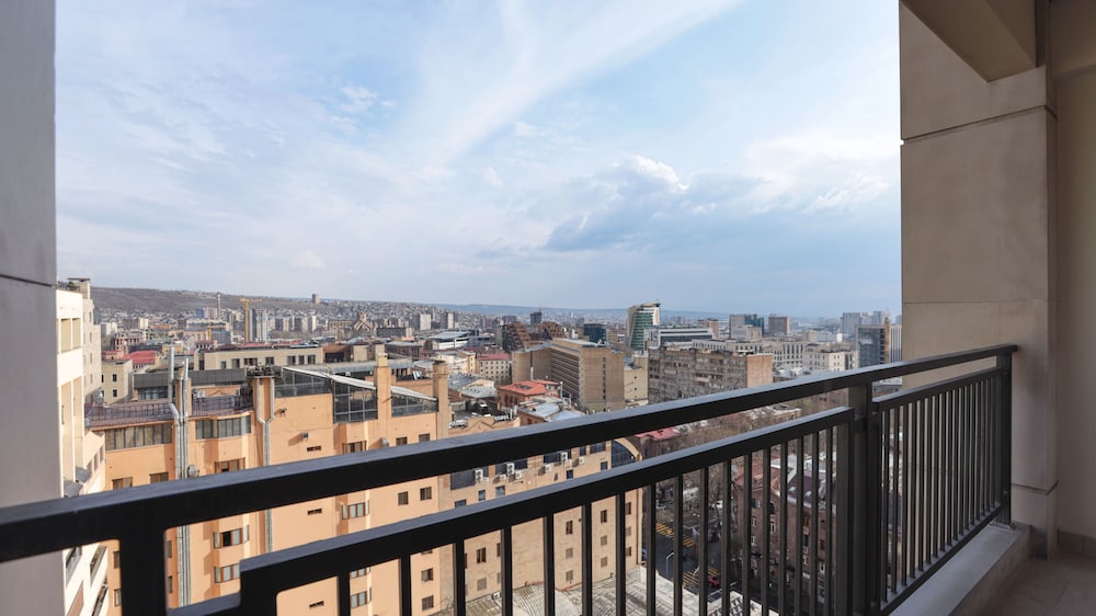 Stay Inn on Koghbatsi Str. 16