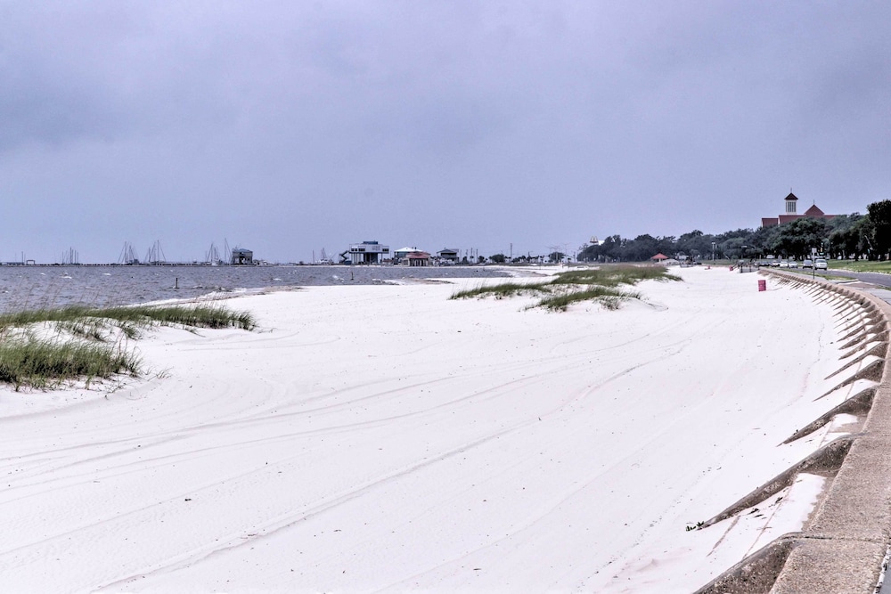 Gulfport Home w/ Deck & Grill, Walk to Beach! view 4