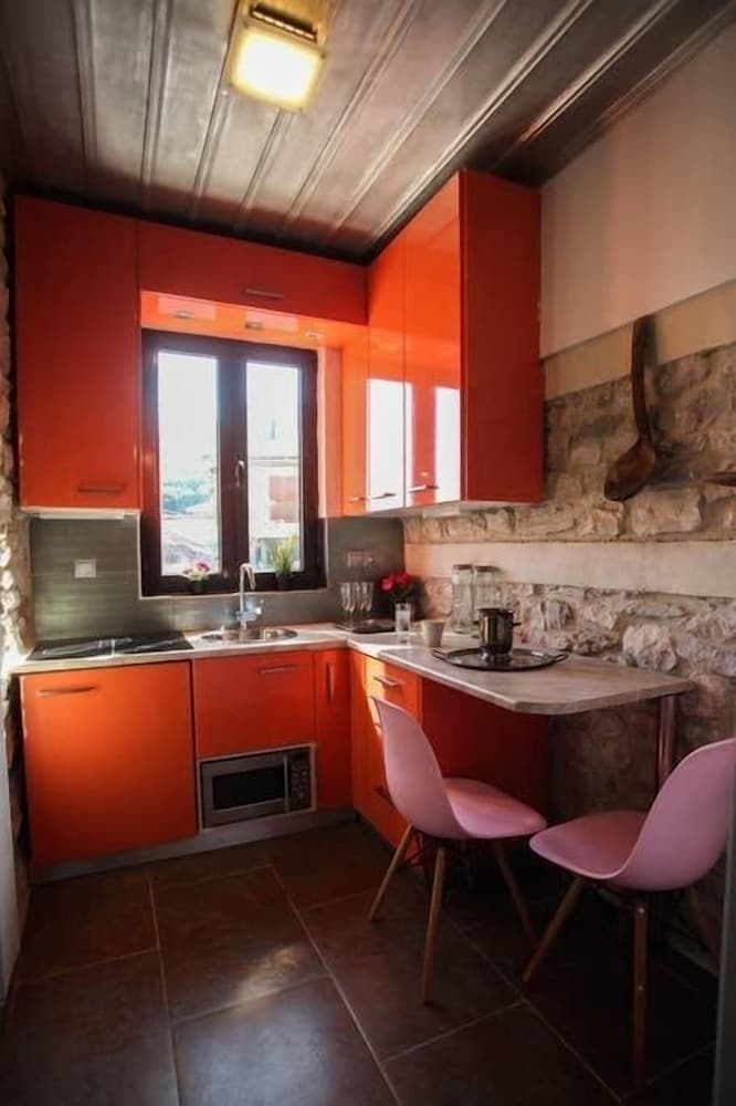 Antique Luxury Suite 75sq.m. view 2