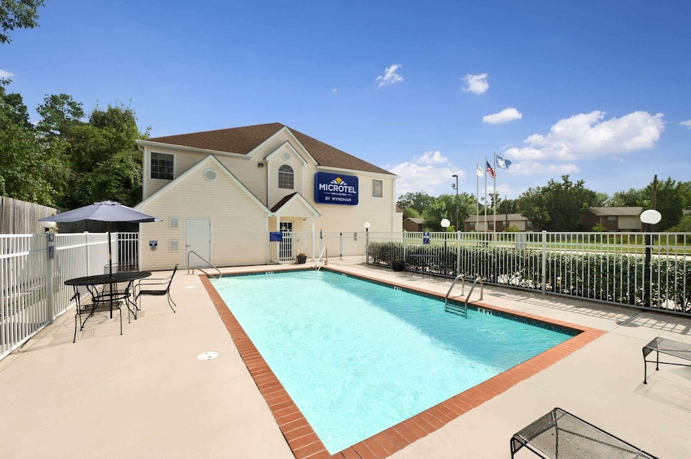 Microtel Inn  Suites by Wyndham Ponchatoula/Hammond - Property Image 8
