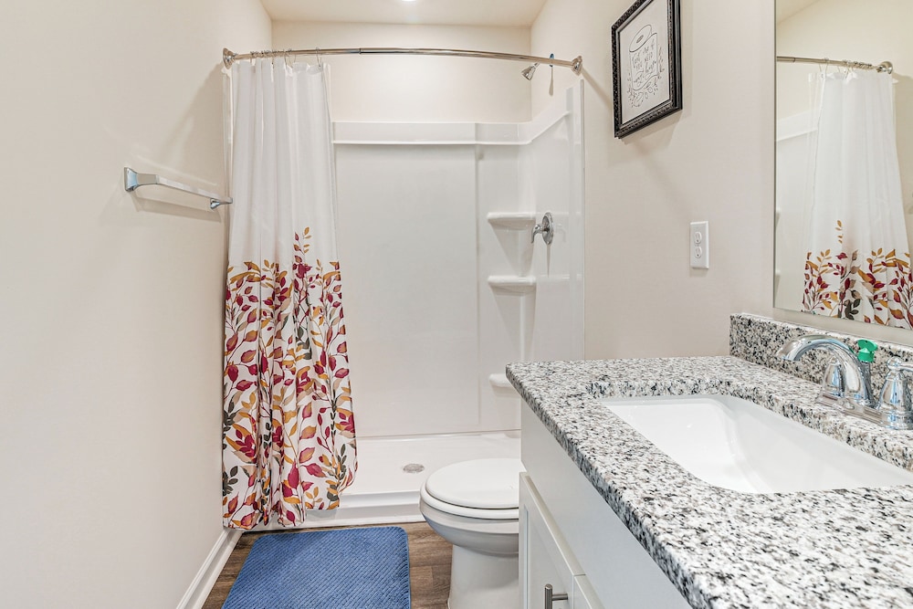3 Mi to Shore: Family Townhome in Surfside Beach