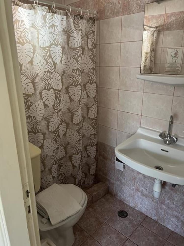 Trident Studios Apartments photo 5