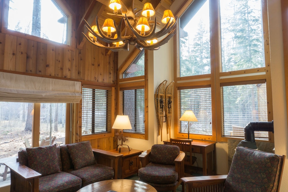 824 Beaver Pond