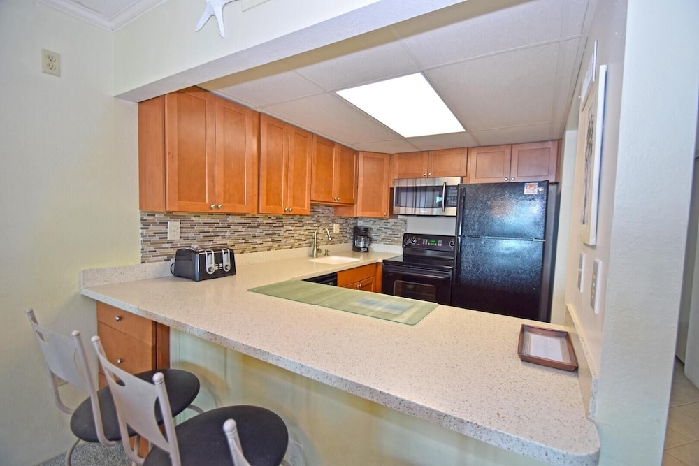 Ocean Place 315 2 Bedroom Condo by RedAwning view 5