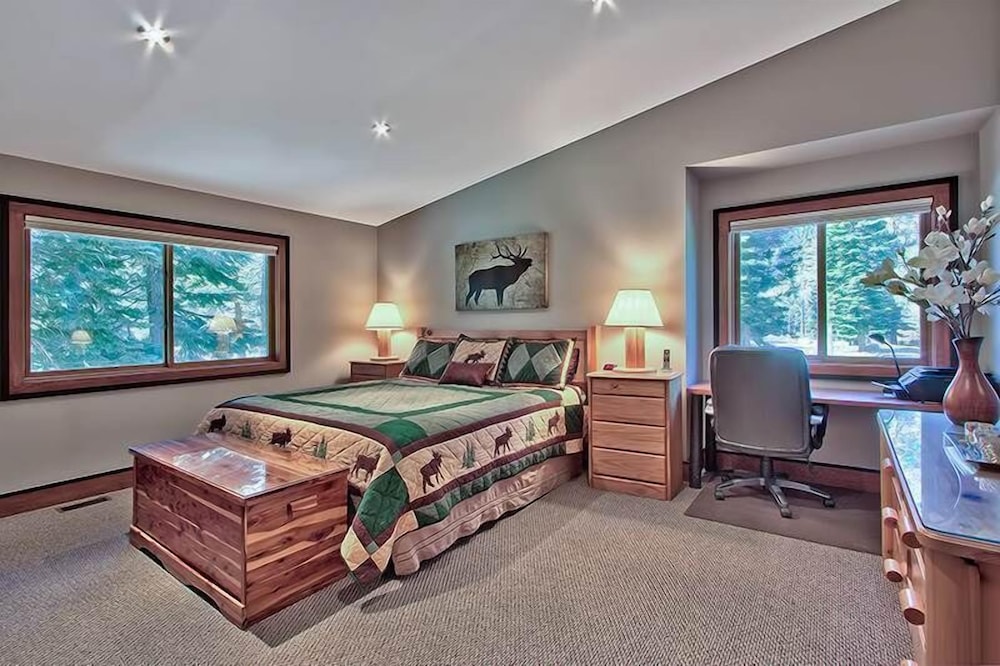 Lake Tahoe Vacations - Wilderness Lodge - 5 Br Home - Property Image 22