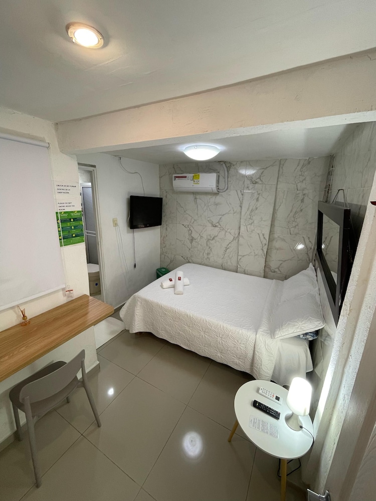 HOSTAL CASA DE LAS AMERICAS