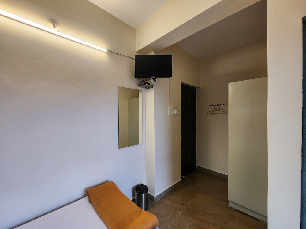 Sai Sharad Hotel