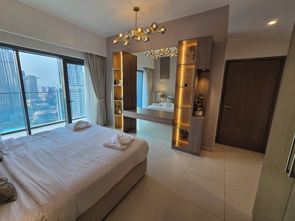 Royale Highend Burj and Fountain View
