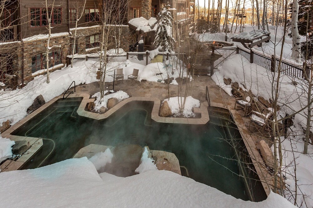 Flagstaff Lodge at Deer Valley Resort - Four Bedroom Residence #507 4 Condo