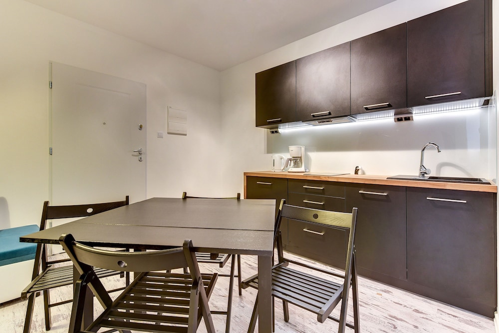 Apartinfo Aura Apartments