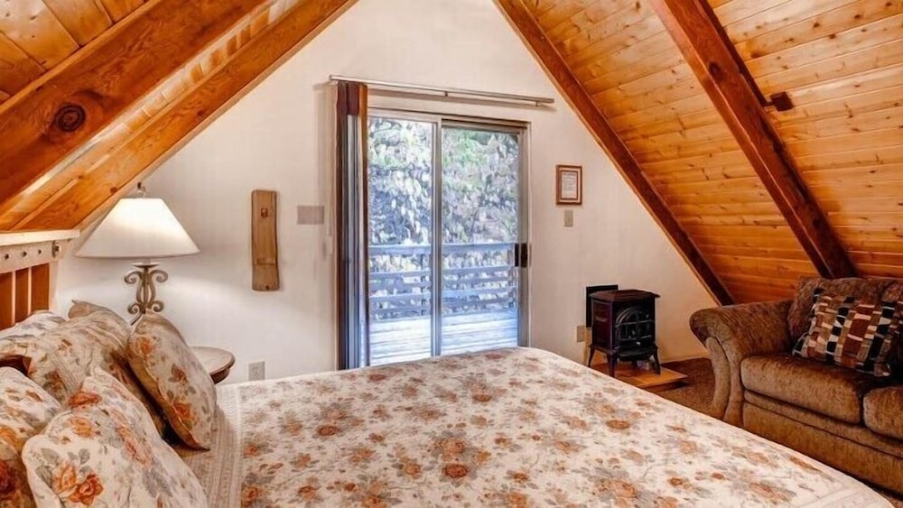 Scenic Wonders Clark Cabin 3 Bedrooms view 4