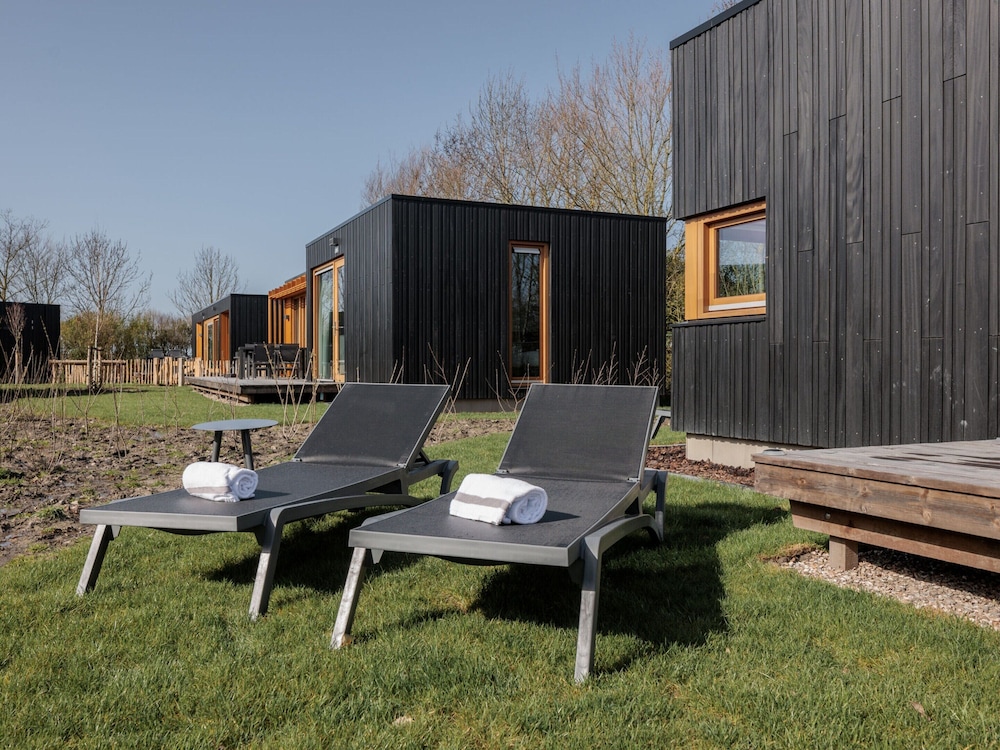Lodge Near Brouwersdam & North Sea Beach