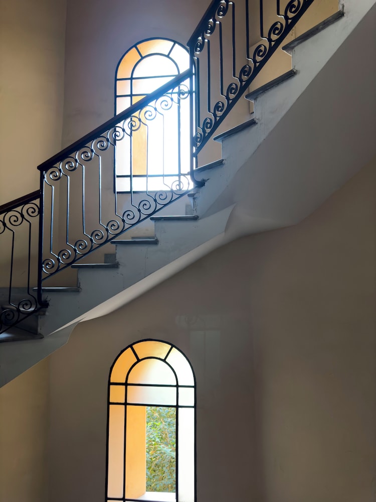 Vatican Beautiful 2Br Apartment