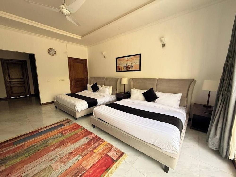 Rhodium Hotel ONE