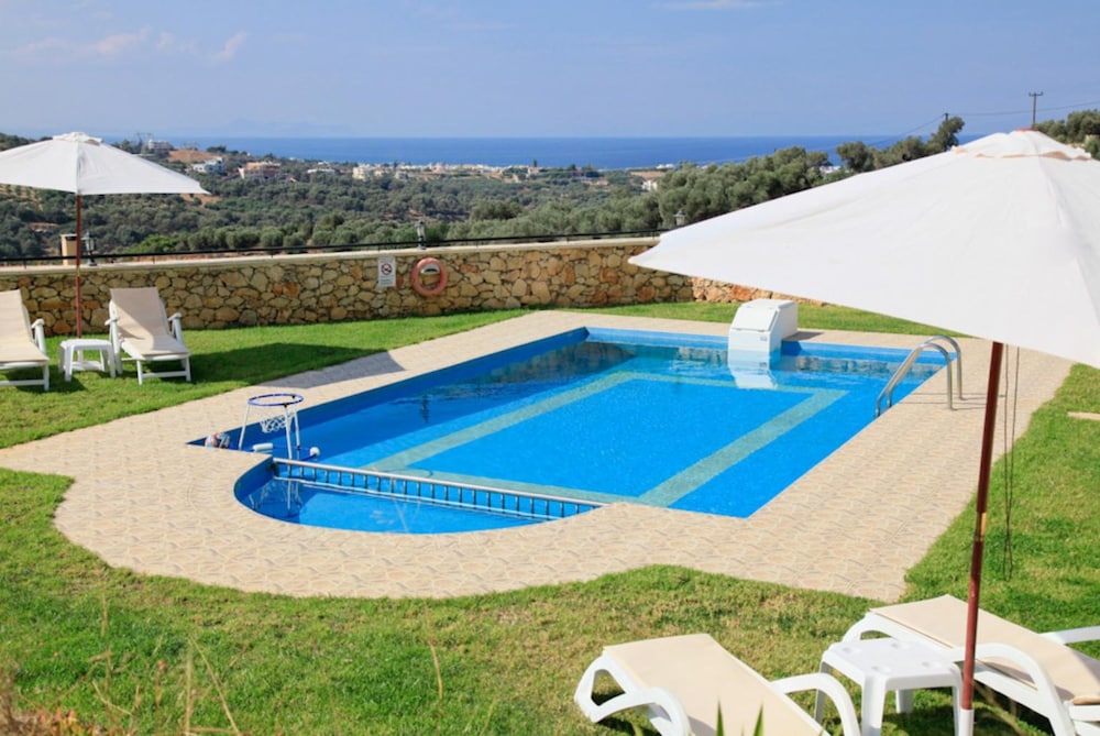 Villa Hara Faragi in Crete