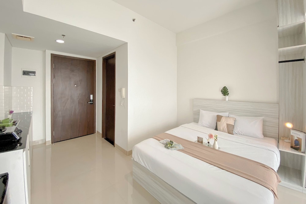 Comfort And Simply Look Studio Lrt City Bekasi Apartment