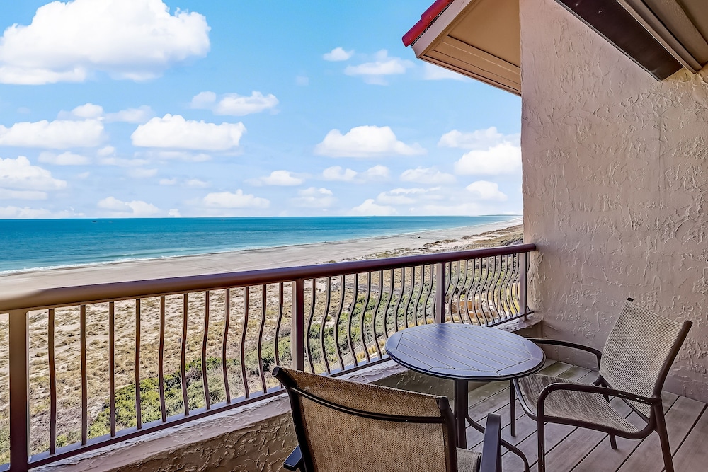 327 Sandcastle 1 Bedroom Condo by RedAwning view 4