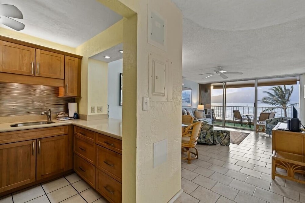 Menehune Shores, #509 2 Bedroom Condo