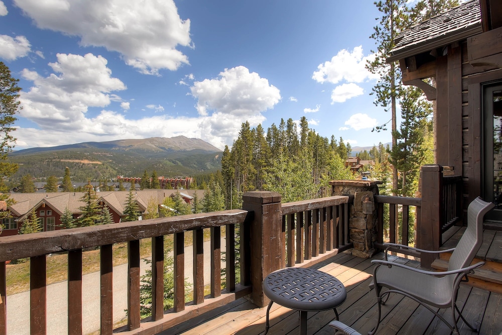 Ski Bridge Lodge - Ski In / Ski Out